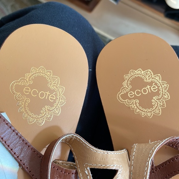 Ecote thong sandals (sz 8) - Picture 6 of 8